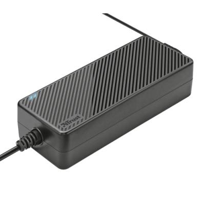 CARGADOR UNIVERSAL DE CORRIENTE TRUST PLUG & GO 120W - ENTRADA