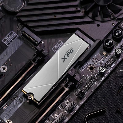 ADATA XPG Gammix S60 SSD 512GB NVMe a 5000MB/s PCIe 4.0 M.2